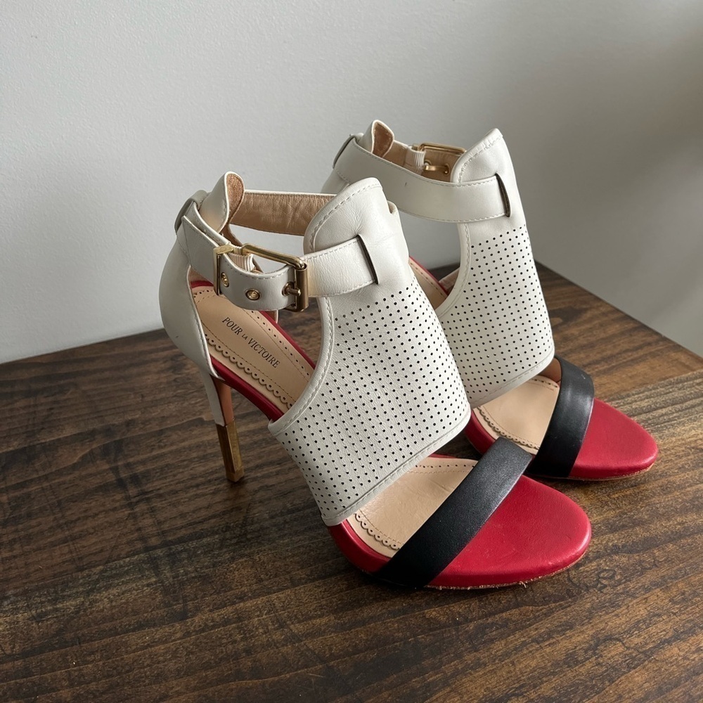 Pour La Victoire Selena Leather Heel Sandals, Size 8.5, Colour Black/White/Red.
